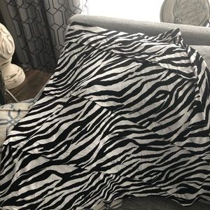 Inc women’s skirt (size 12) zebra print